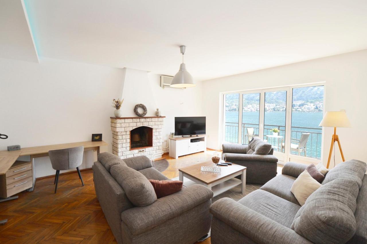 House 44 Seafront Apartments 코토르 외부 사진