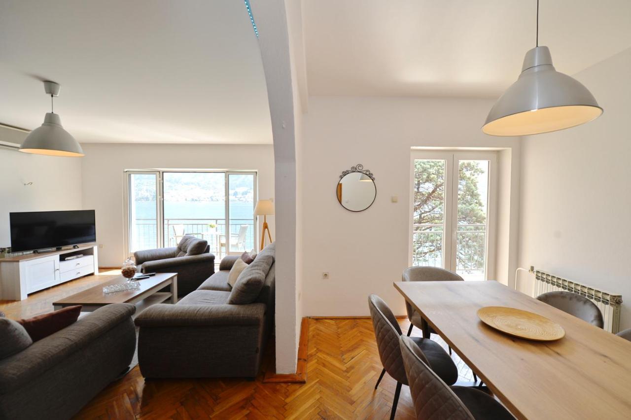 House 44 Seafront Apartments 코토르 외부 사진