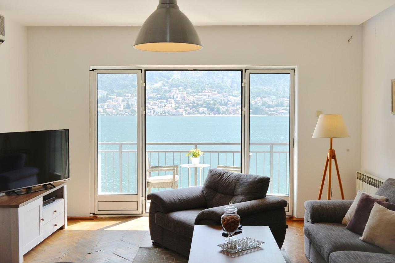 House 44 Seafront Apartments 코토르 외부 사진