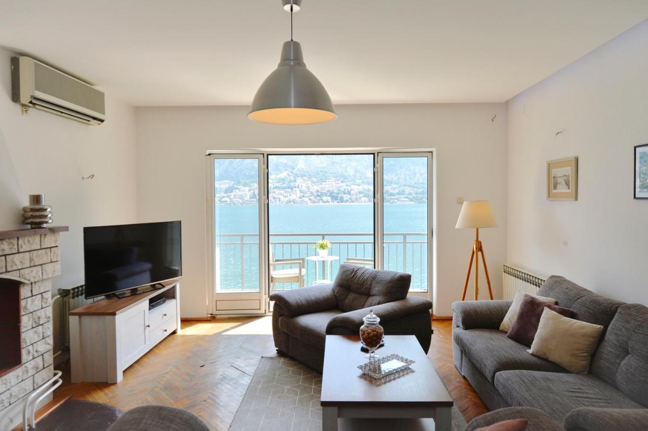 House 44 Seafront Apartments 코토르 외부 사진