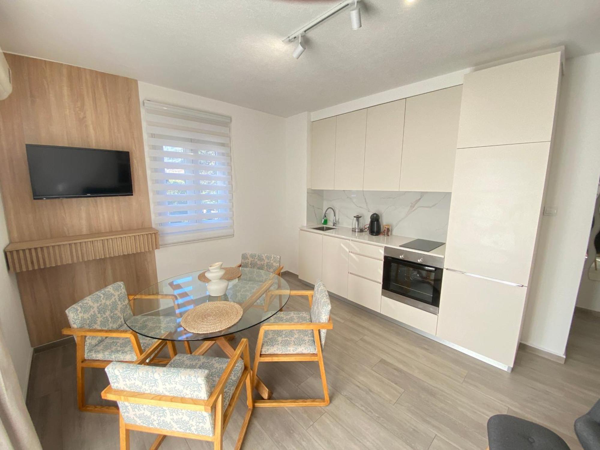 House 44 Seafront Apartments 코토르 외부 사진