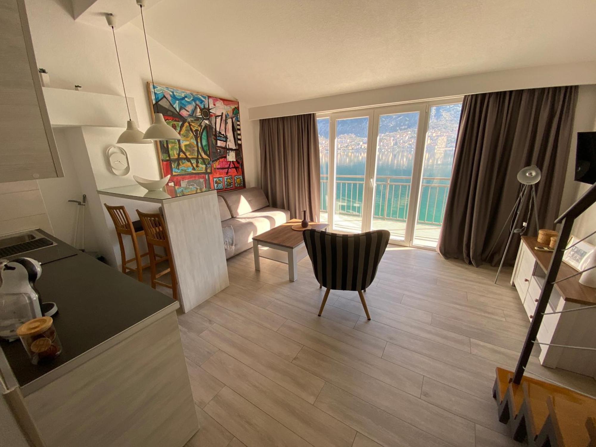 House 44 Seafront Apartments 코토르 외부 사진